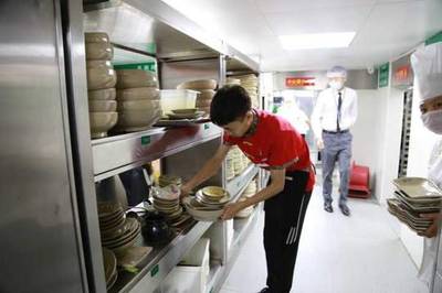 監管利劍出鞘，為餐飲安全護航 從成都小龍坎事件看行業管理之道